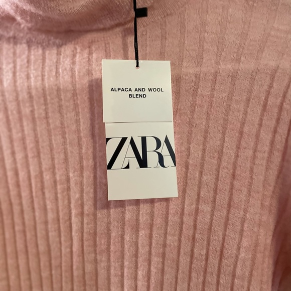 Zara light weight sweater - Picture 2 of 3